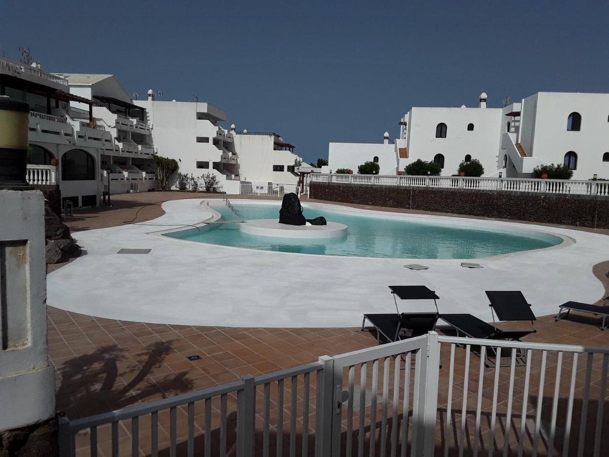 Le Parisien Apartment Costa Teguise Bagian luar foto