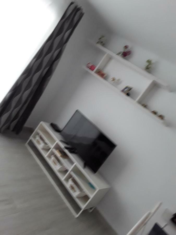 Le Parisien Apartment Costa Teguise Bagian luar foto