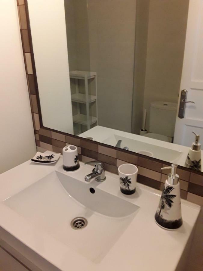 Le Parisien Apartment Costa Teguise Bagian luar foto