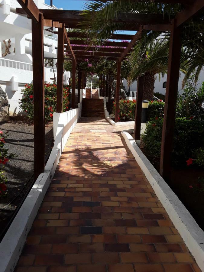 Le Parisien Apartment Costa Teguise Bagian luar foto